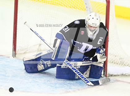 Thumbnail 2 in Darien vs. Notre Dame, WH (CIAC D1 Final) photogallery.