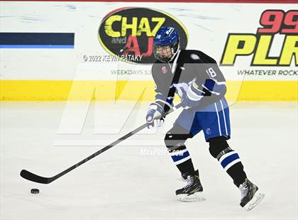 Thumbnail 3 in Darien vs. Notre Dame, WH (CIAC D1 Final) photogallery.