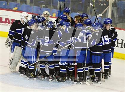 Thumbnail 1 in Darien vs. Notre Dame, WH (CIAC D1 Final) photogallery.