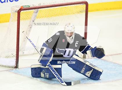 Thumbnail 2 in Darien vs. Notre Dame, WH (CIAC D1 Final) photogallery.