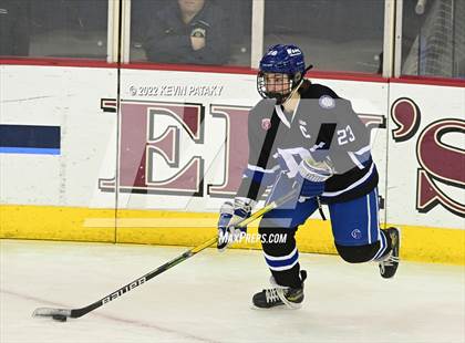 Thumbnail 3 in Darien vs. Notre Dame, WH (CIAC D1 Final) photogallery.