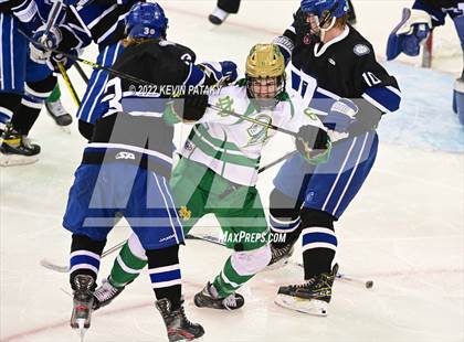 Thumbnail 3 in Darien vs. Notre Dame, WH (CIAC D1 Final) photogallery.