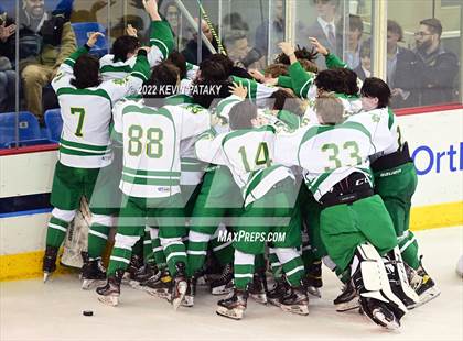 Thumbnail 2 in Darien vs. Notre Dame, WH (CIAC D1 Final) photogallery.