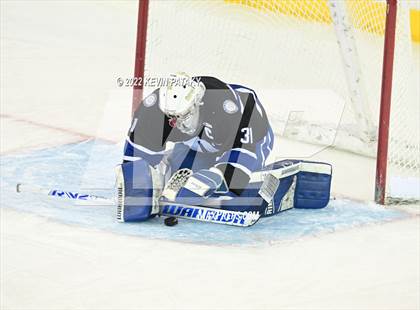 Thumbnail 1 in Darien vs. Notre Dame, WH (CIAC D1 Final) photogallery.