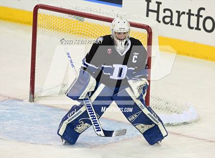 Thumbnail 2 in Darien vs. Notre Dame, WH (CIAC D1 Final) photogallery.