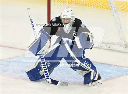 Thumbnail 2 in Darien vs. Notre Dame, WH (CIAC D1 Final) photogallery.