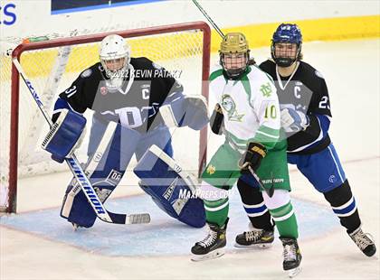 Thumbnail 1 in Darien vs. Notre Dame, WH (CIAC D1 Final) photogallery.