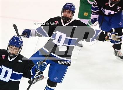 Thumbnail 2 in Darien vs. Notre Dame, WH (CIAC D1 Final) photogallery.