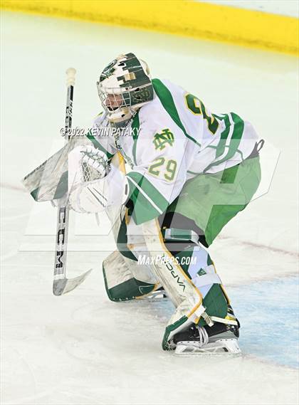 Thumbnail 1 in Darien vs. Notre Dame, WH (CIAC D1 Final) photogallery.
