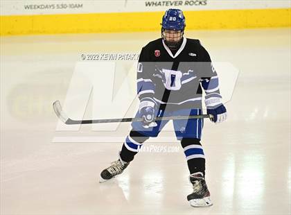 Thumbnail 2 in Darien vs. Notre Dame, WH (CIAC D1 Final) photogallery.