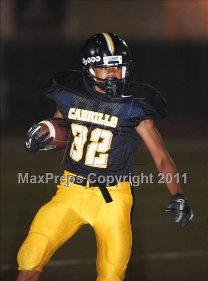 Thumbnail 2 in Cabrillo @ Santa Maria photogallery.