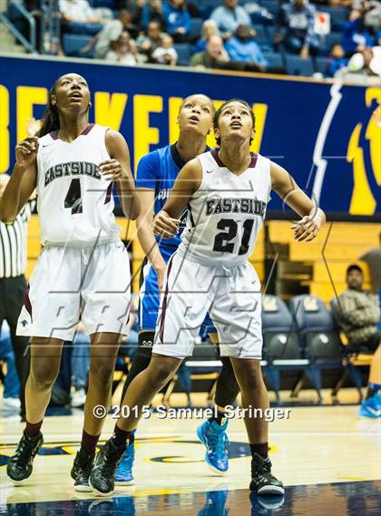 Thumbnail 1 in Eastside College Prep vs. La Jolla Country Day (CIF State D5 Final) photogallery.