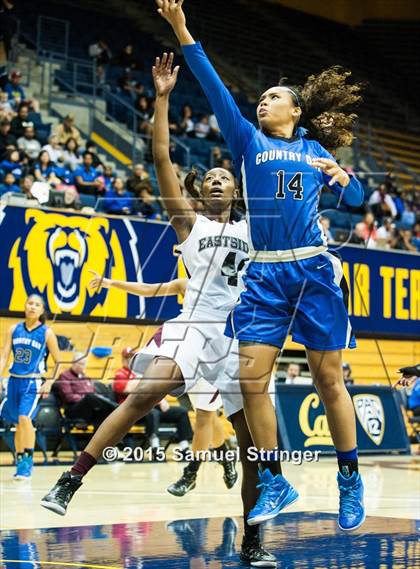 Thumbnail 3 in Eastside College Prep vs. La Jolla Country Day (CIF State D5 Final) photogallery.