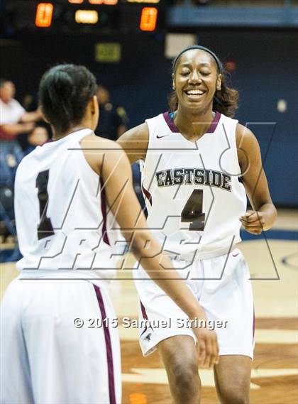 Thumbnail 2 in Eastside College Prep vs. La Jolla Country Day (CIF State D5 Final) photogallery.
