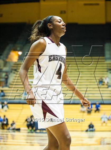 Thumbnail 2 in Eastside College Prep vs. La Jolla Country Day (CIF State D5 Final) photogallery.