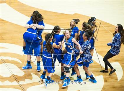 Thumbnail 3 in Eastside College Prep vs. La Jolla Country Day (CIF State D5 Final) photogallery.