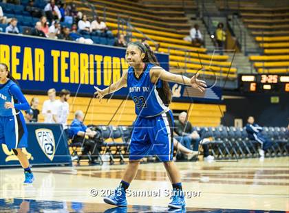 Thumbnail 3 in Eastside College Prep vs. La Jolla Country Day (CIF State D5 Final) photogallery.