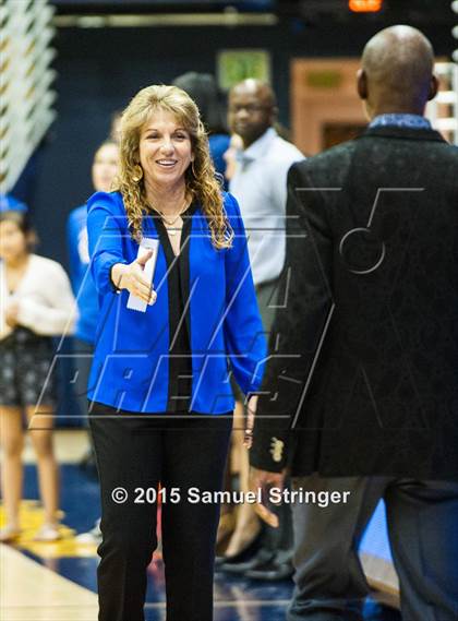 Thumbnail 2 in Eastside College Prep vs. La Jolla Country Day (CIF State D5 Final) photogallery.