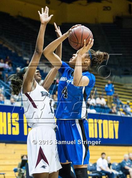 Thumbnail 3 in Eastside College Prep vs. La Jolla Country Day (CIF State D5 Final) photogallery.