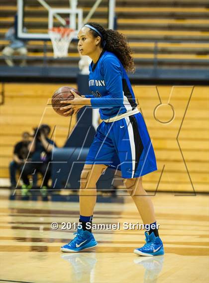 Thumbnail 1 in Eastside College Prep vs. La Jolla Country Day (CIF State D5 Final) photogallery.