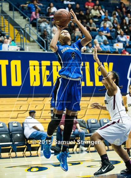 Thumbnail 2 in Eastside College Prep vs. La Jolla Country Day (CIF State D5 Final) photogallery.