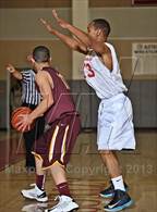 Photo from the gallery "Leuzinger vs. O'Dea (MaxPreps Holiday Classic)"