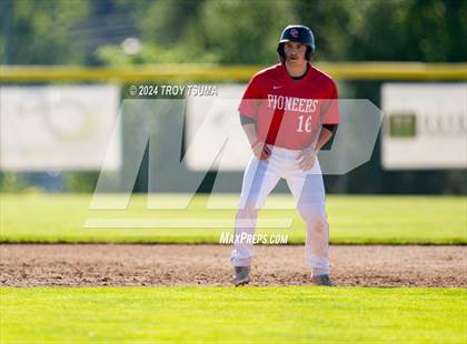 Thumbnail 1 in West Linn @ Oregon City photogallery.