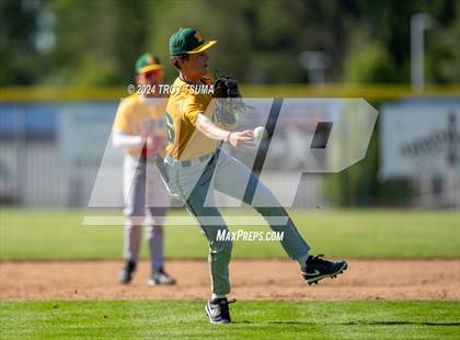 Thumbnail 1 in West Linn @ Oregon City photogallery.
