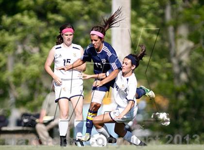 Thumbnail 2 in St. Pius X vs Saxony Lutheran (MSHSAA Class 1 District 1 Final) photogallery.
