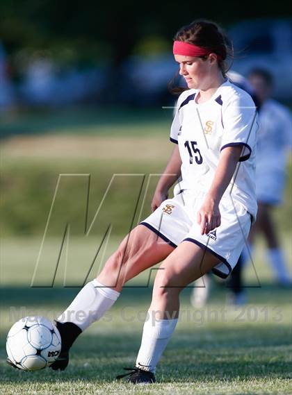 Thumbnail 3 in St. Pius X vs Saxony Lutheran (MSHSAA Class 1 District 1 Final) photogallery.