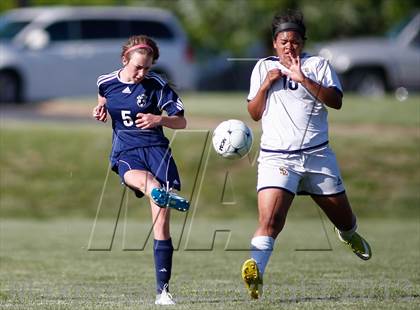 Thumbnail 3 in St. Pius X vs Saxony Lutheran (MSHSAA Class 1 District 1 Final) photogallery.