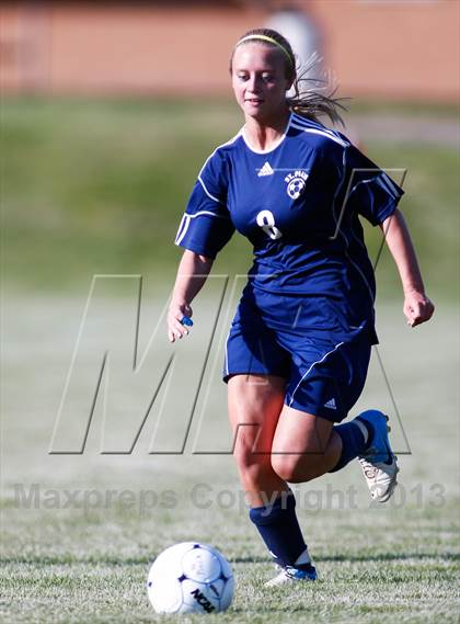 Thumbnail 2 in St. Pius X vs Saxony Lutheran (MSHSAA Class 1 District 1 Final) photogallery.