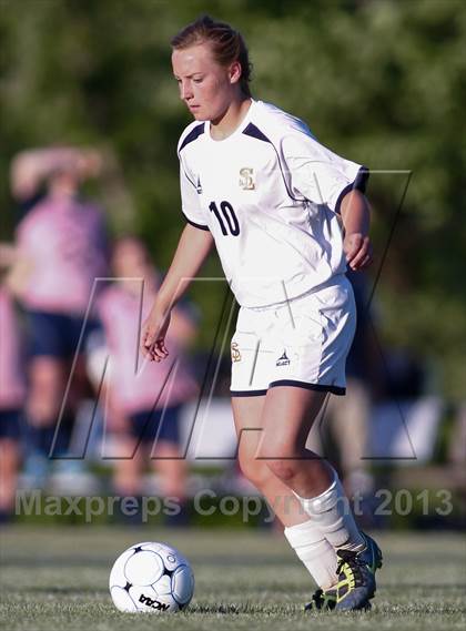 Thumbnail 2 in St. Pius X vs Saxony Lutheran (MSHSAA Class 1 District 1 Final) photogallery.