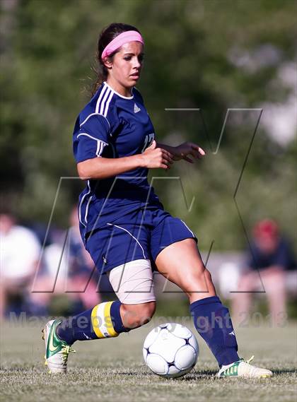 Thumbnail 1 in St. Pius X vs Saxony Lutheran (MSHSAA Class 1 District 1 Final) photogallery.