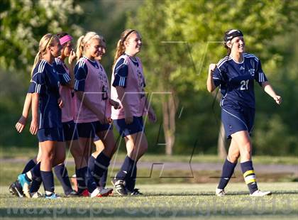 Thumbnail 3 in St. Pius X vs Saxony Lutheran (MSHSAA Class 1 District 1 Final) photogallery.