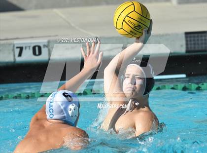 Thumbnail 3 in Santiago vs. Servite (Diamond Bar Classic) photogallery.