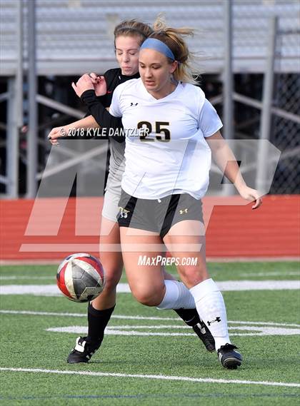 Thumbnail 2 in Argyle vs Denison (Highway 5 Showcase) photogallery.