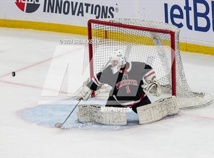Thumbnail 2 in St. John's Prep vs Winchester (MIAA Division 1 Final) photogallery.