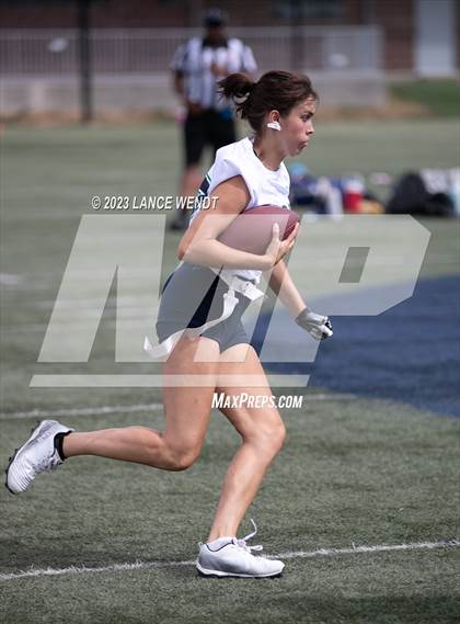 Thumbnail 2 in Douglas County vs ThunderRidge photogallery.