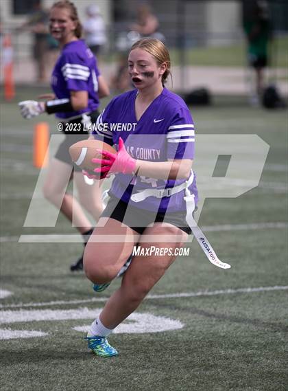 Thumbnail 3 in Douglas County vs ThunderRidge photogallery.