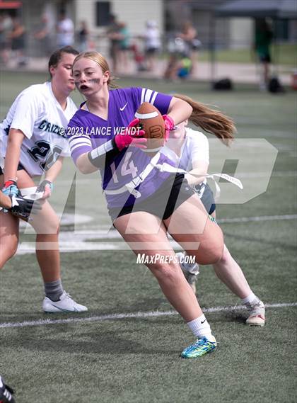 Thumbnail 2 in Douglas County vs ThunderRidge photogallery.