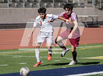 Thumbnail 2 in Independence vs. The Palmdale Aerospace Academy photogallery.