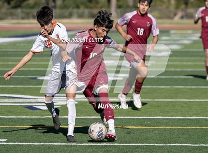 Thumbnail 1 in Independence vs. The Palmdale Aerospace Academy photogallery.