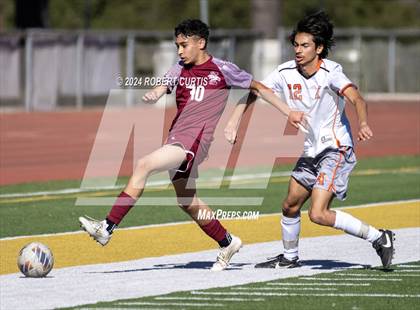 Thumbnail 2 in Independence vs. The Palmdale Aerospace Academy photogallery.