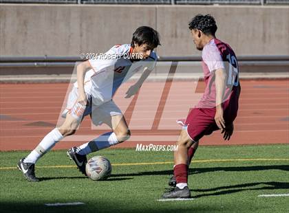 Thumbnail 1 in Independence vs. The Palmdale Aerospace Academy photogallery.
