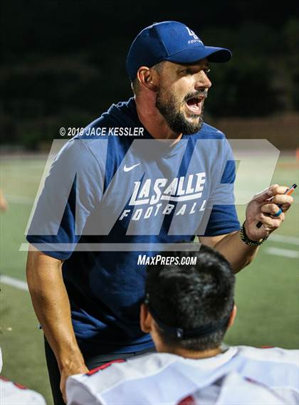 Thumbnail 2 in La Salle @ Santa Paula photogallery.