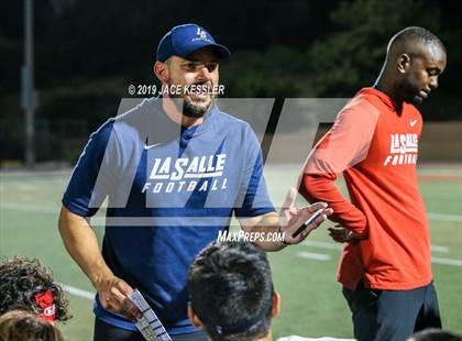 Thumbnail 1 in La Salle @ Santa Paula photogallery.