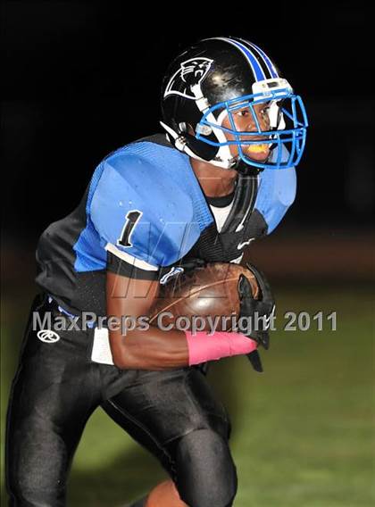 Thumbnail 3 in Diamond Ranch vs. Bonita photogallery.