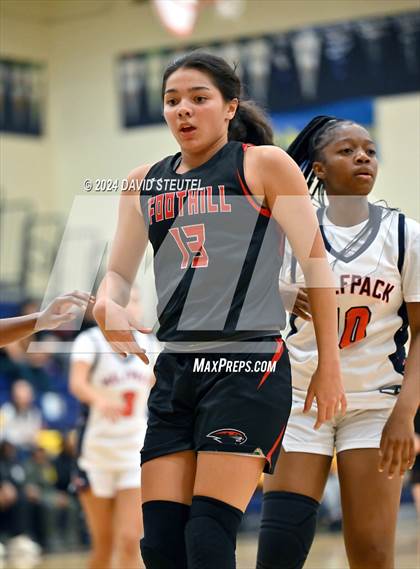 Thumbnail 3 in Foothill vs. Cosumnes Oaks (Rumble on the River) photogallery.