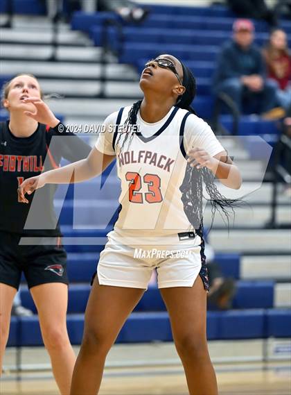 Thumbnail 3 in Foothill vs. Cosumnes Oaks (Rumble on the River) photogallery.